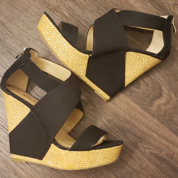 Fit Fab wedges black canvas straps - Picture 2 of 6